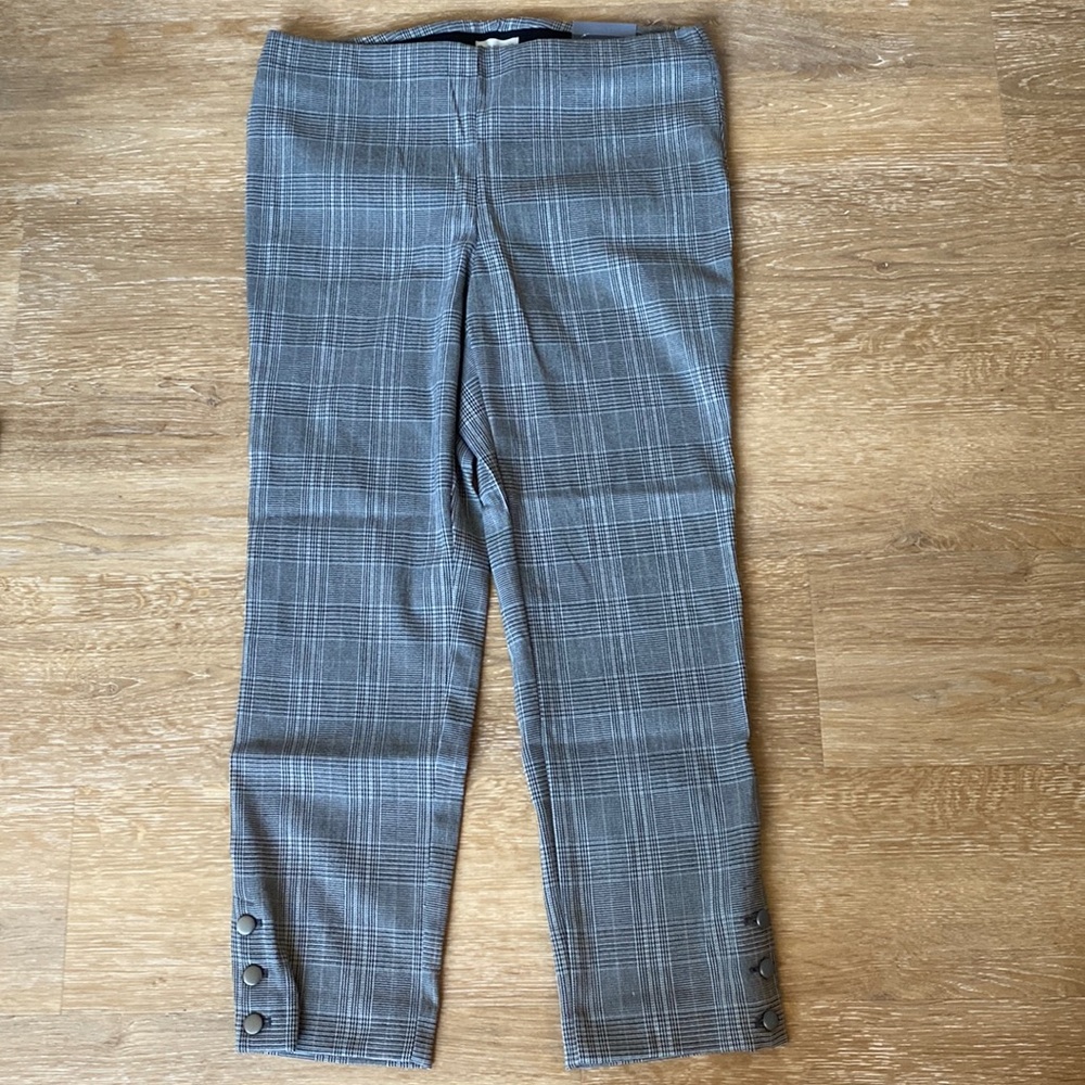 Van Heusen size 10 short plaid work pant
